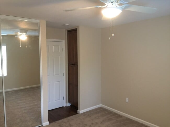 Bedroom with extra storage closet - 1001 Murrieta Blvd Unidad 98