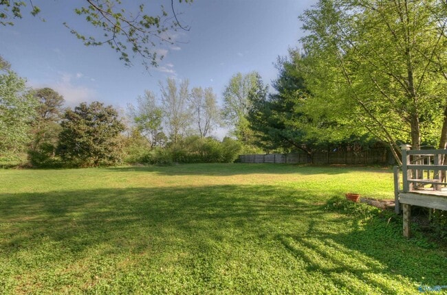 111 Heatherwood Dr
