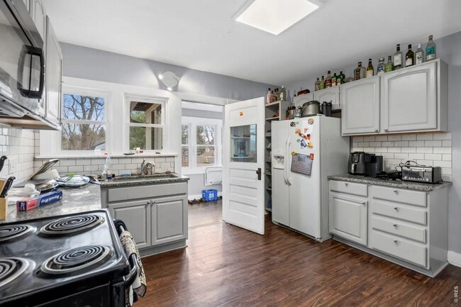 Photo - 120 Garfield St