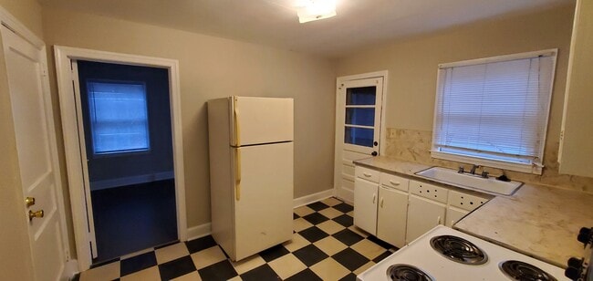 Photo - 2807 Spring Garden St Unit Apt B