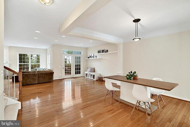 Photo - 4035 Timber Oak Trl