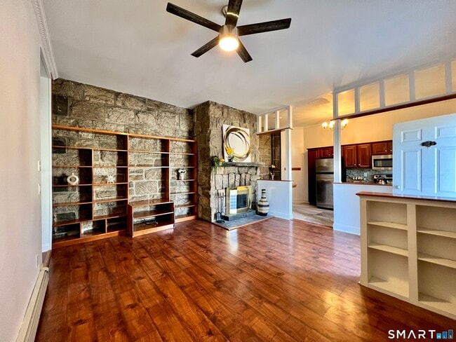 Building Photo - 5 Hundley Ct Unit 1D