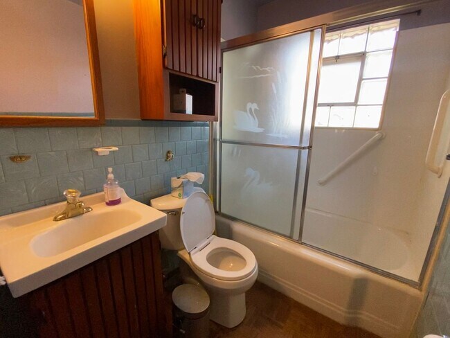 Photo - Private Charming Home!