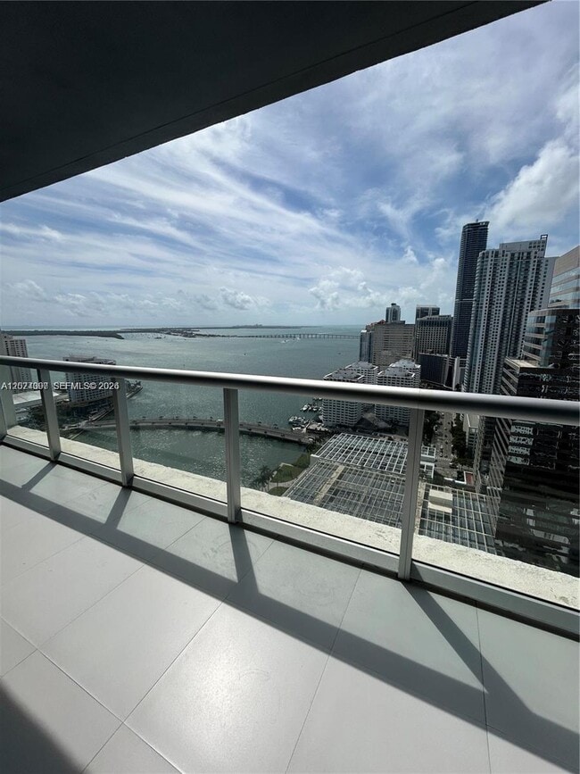 Photo - 495 Brickell Ave Unidad 3609