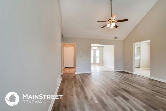 Photo - 3890 Birchshade Cove