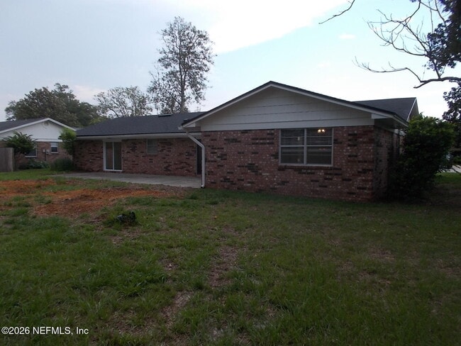 Photo - 126 Vanderford Rd N