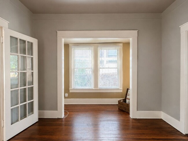 Photo - 1023 W French Pl