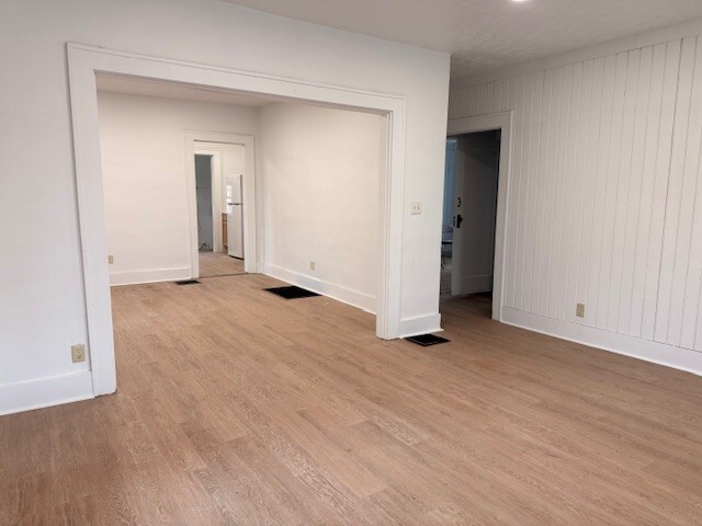 Photo - 11832 Simcoe St