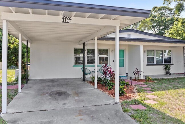 Photo - 300 N Mars Ave