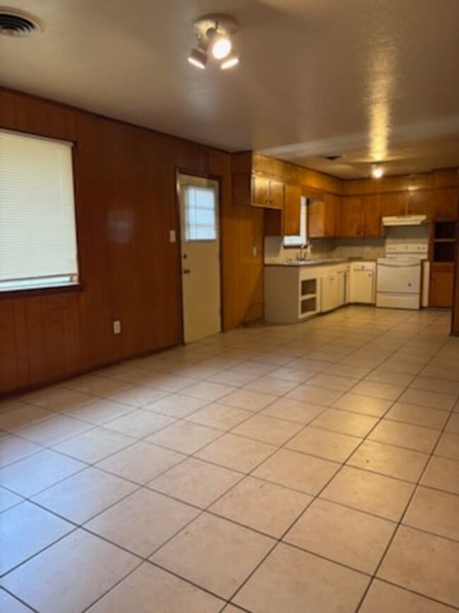 Photo - 1134 Autumn St