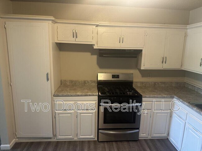 Photo - 1452 NE 11th St