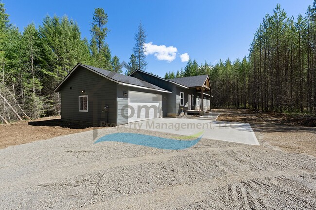 Photo - 4 Bedroom 2 Bathroom Home with Attached 2-Car Garage Available in Blanchard!