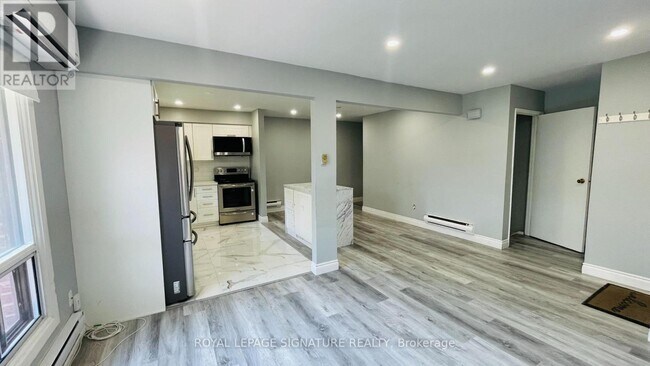 Photo - 1100 Oxford St