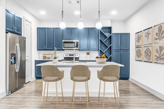 Photo - LENOX LAKE HIGHLANDS