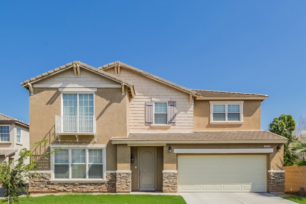 Photo - 2118 E La Salle St