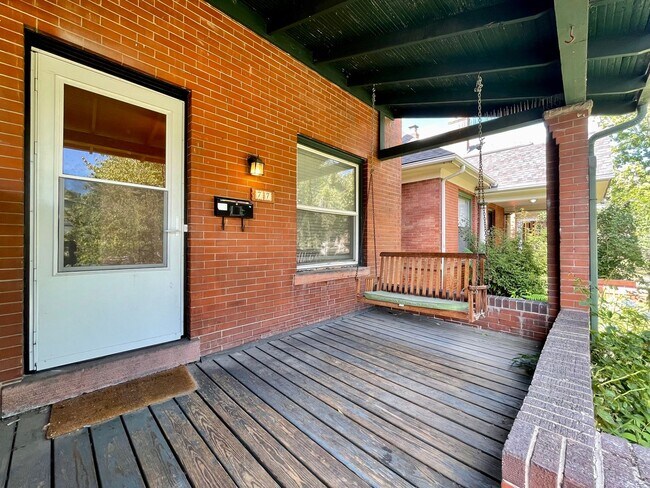 Photo - $0 DEPOSIT OPTION! CHARMING 2-STORY, 3 BED 2 BATH TOWNHOME IN WEST WASH PARK
