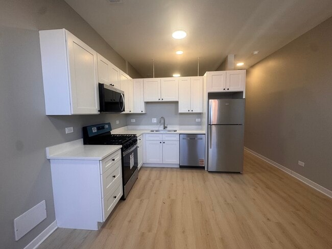 Photo - 4007 W School St Unidad D