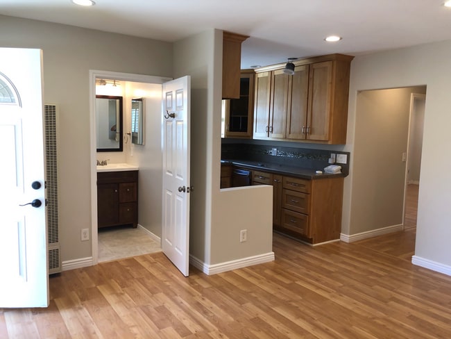 Building Photo - 1609 W 253rd St Rental