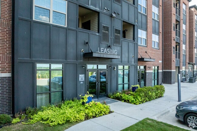 Residences at Decker