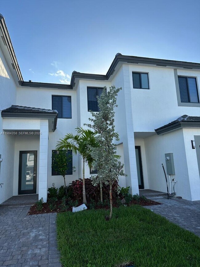 Photo - 13637 SW 157th Pl