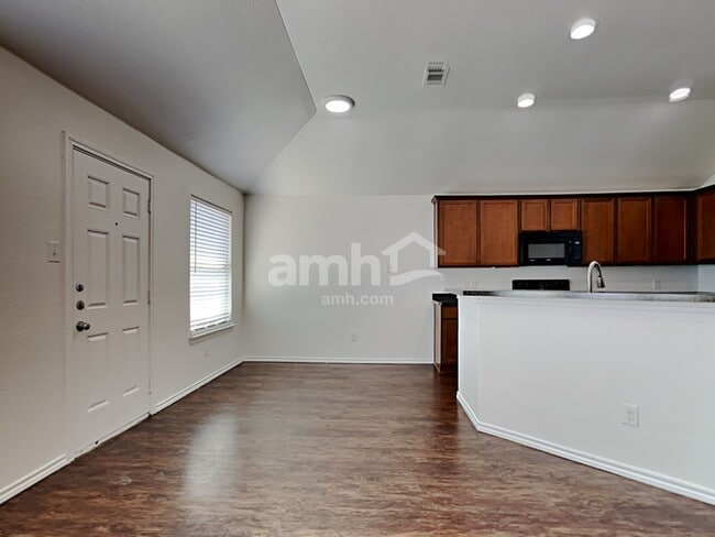 Photo - 924 Mesa Vista Dr