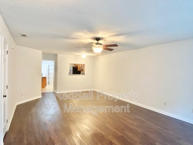 Photo - 343 Pear Ridge Cir