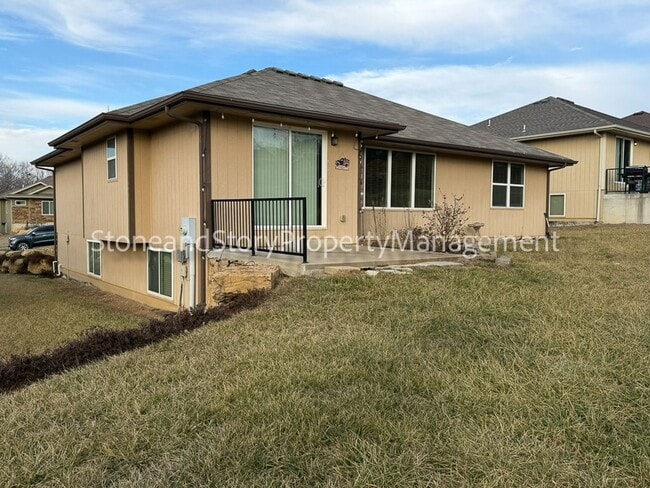 Photo - 3 bedroom 2 bath in Washburn Rural school district