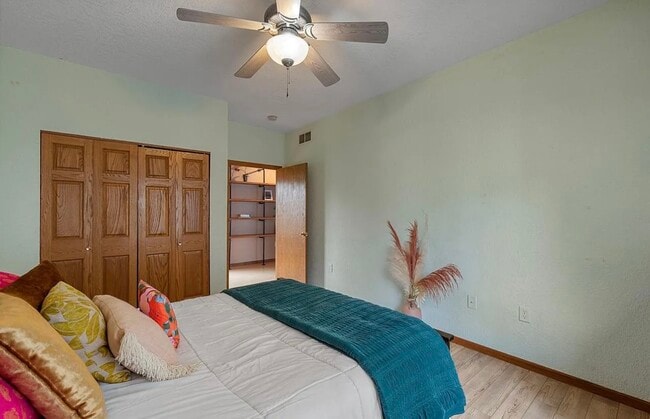 Photo - 2138 N Buffum St