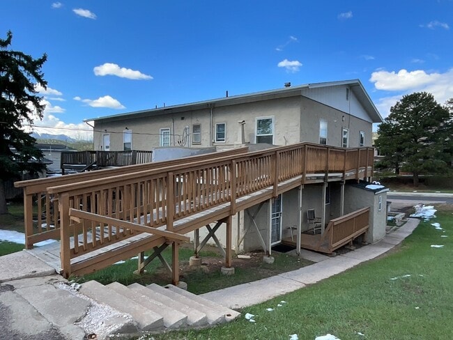 Photo - 115 N Park St