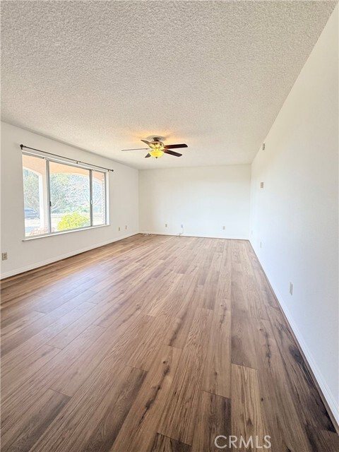 Photo - 575 Aloma Way