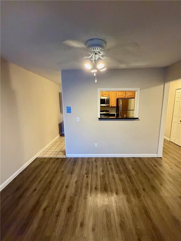 Photo - 3 Admiralty Dr Unit 3-3