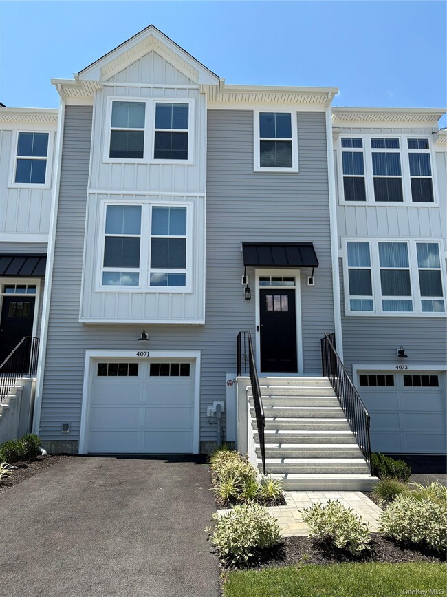 Building Photo - 4071 Fairways Dr