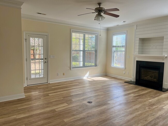 Photo - 1113 Grandiflora Dr