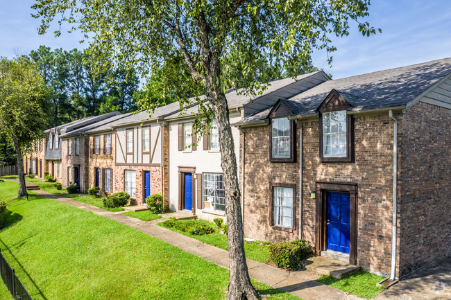 Building Photo - Emerald Pointe Rental