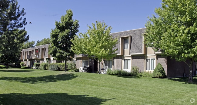 Villas at Vine