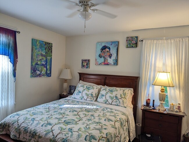 Building Photo - 217 Mercer St Unit #3 Rental
