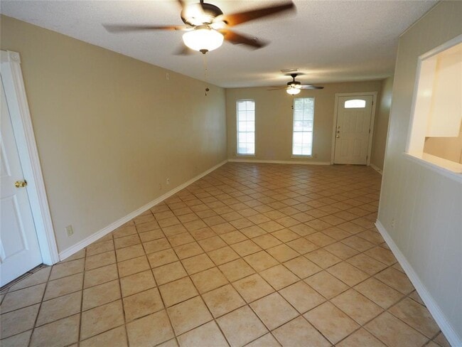 Photo - 809 Maryland Dr