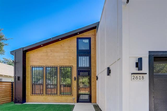 Photo - 2618 Carpenter Ave