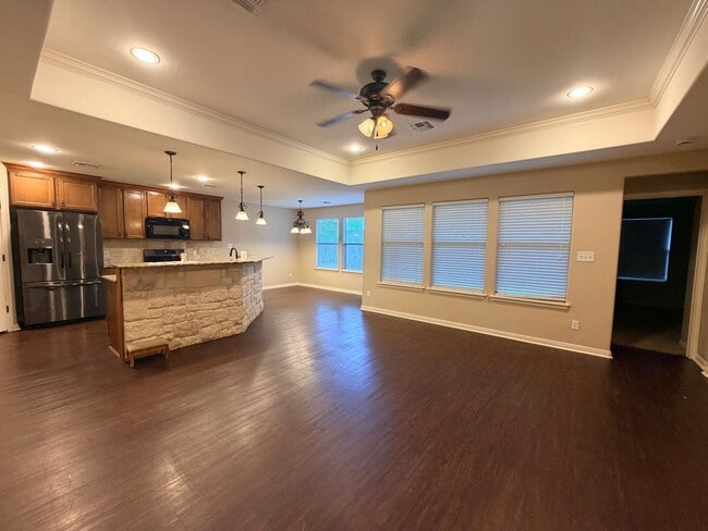 Photo - Spacious updated 3 bedroom home