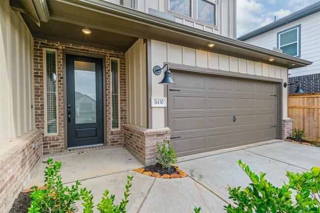 31430 Warm Kindling Wy