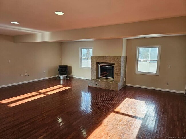 Photo - 82 Shadow Ridge Rd