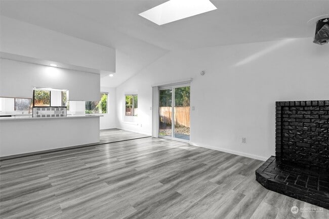 Photo - 10320 75th Ave E