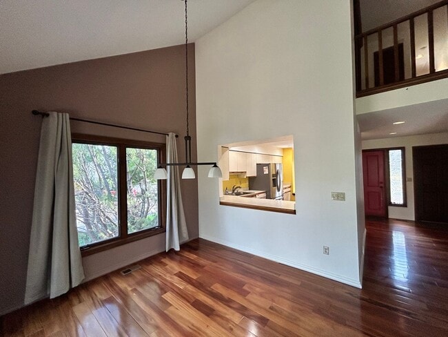 Photo - Gorgeous 4 Bedroom Townhome Steps from Boulder Country Club