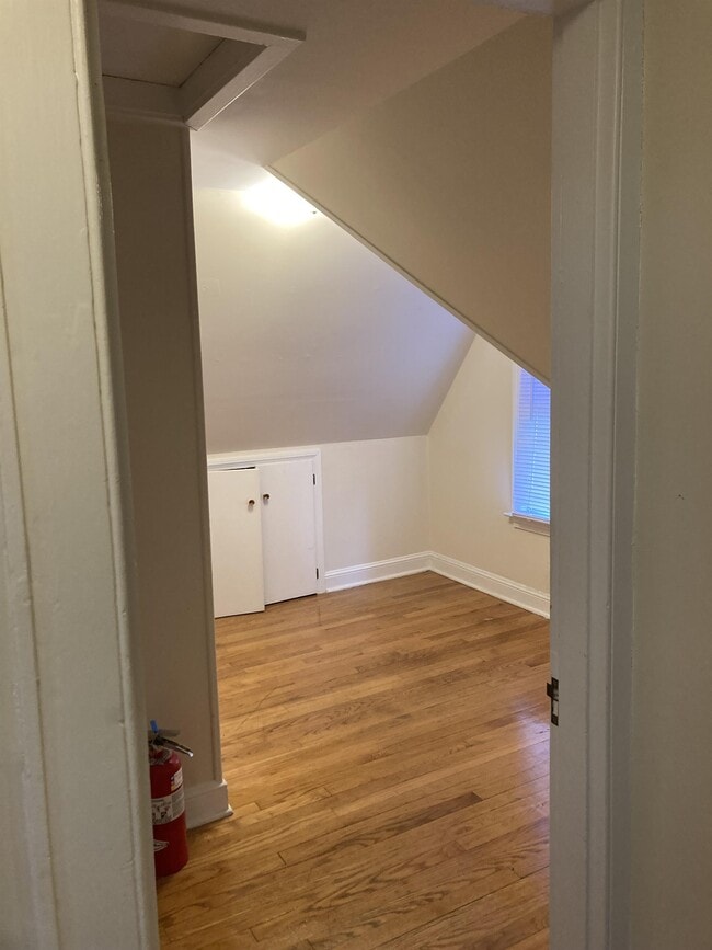 89 Willow St Unit 3