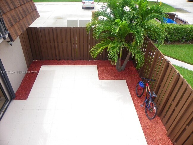 Photo - 4083 Forest Hill Dr