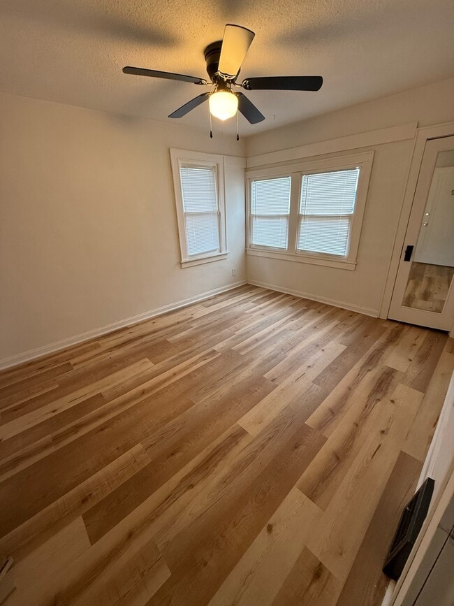 Building Photo - 2020 13th St SW Rental