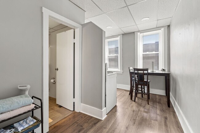 Photo - 70 S 15th St Unidad Apt #3