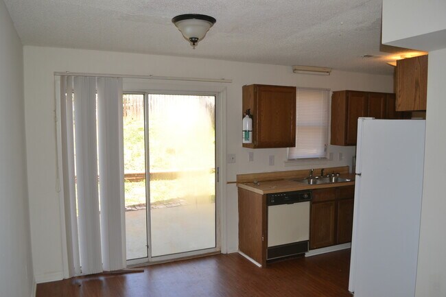 Photo - 2 Bedroom House in Central Available Fall 2026