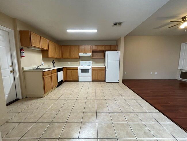 Building Photo - 11241 Terra Loop Rd