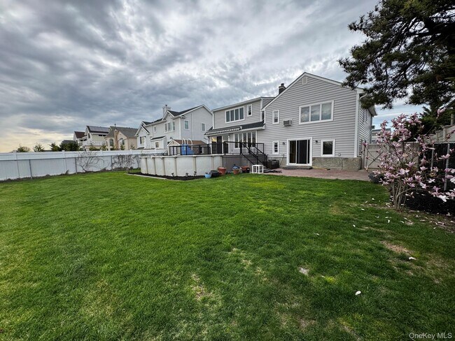 Photo - 3544 Woodward St